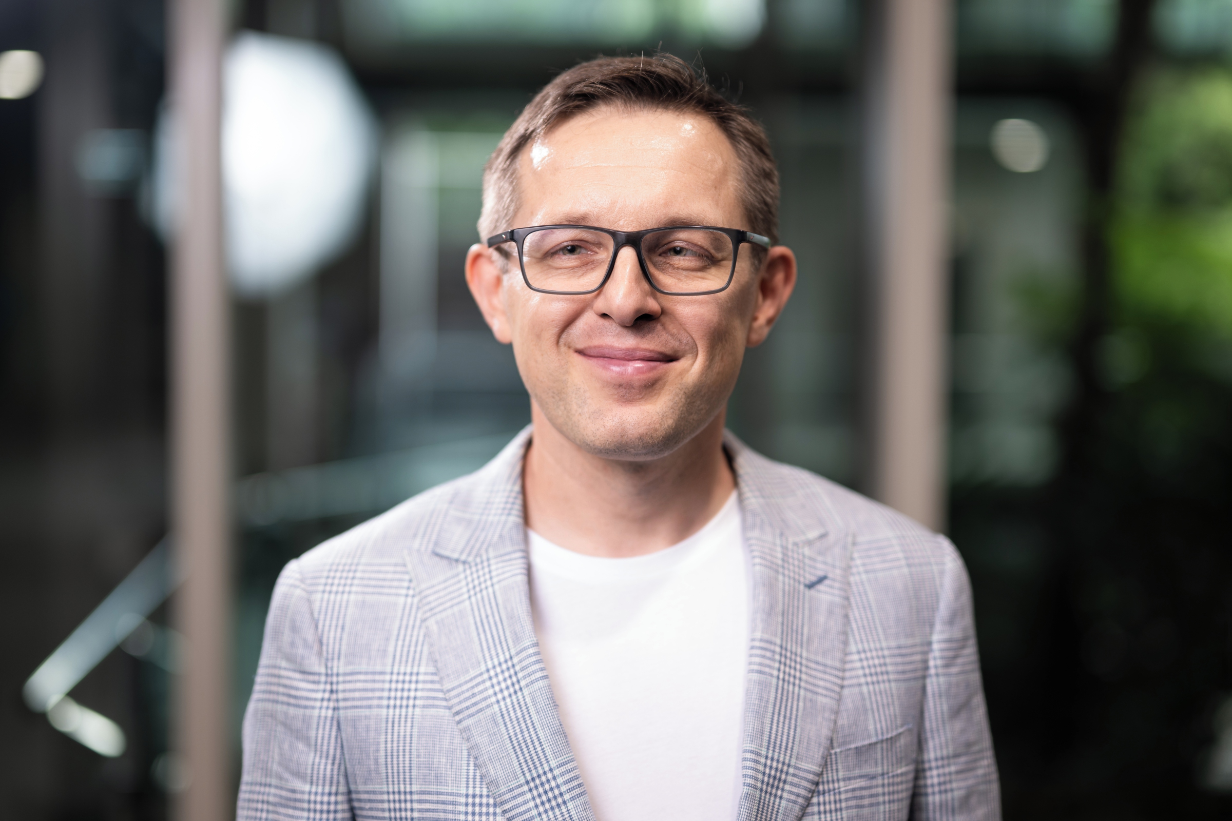 PROF. MAREK KOWALKIEWICZ